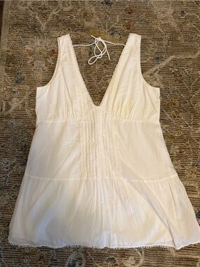 Abercrombie & Fitch White V-Neck Lace-Trim Tank
